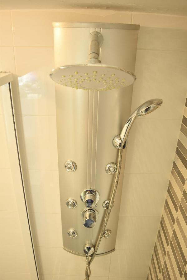 פובלה דה פארנאלס Apartamento Barbacoa, Piscina Y Playa מראה חיצוני תמונה