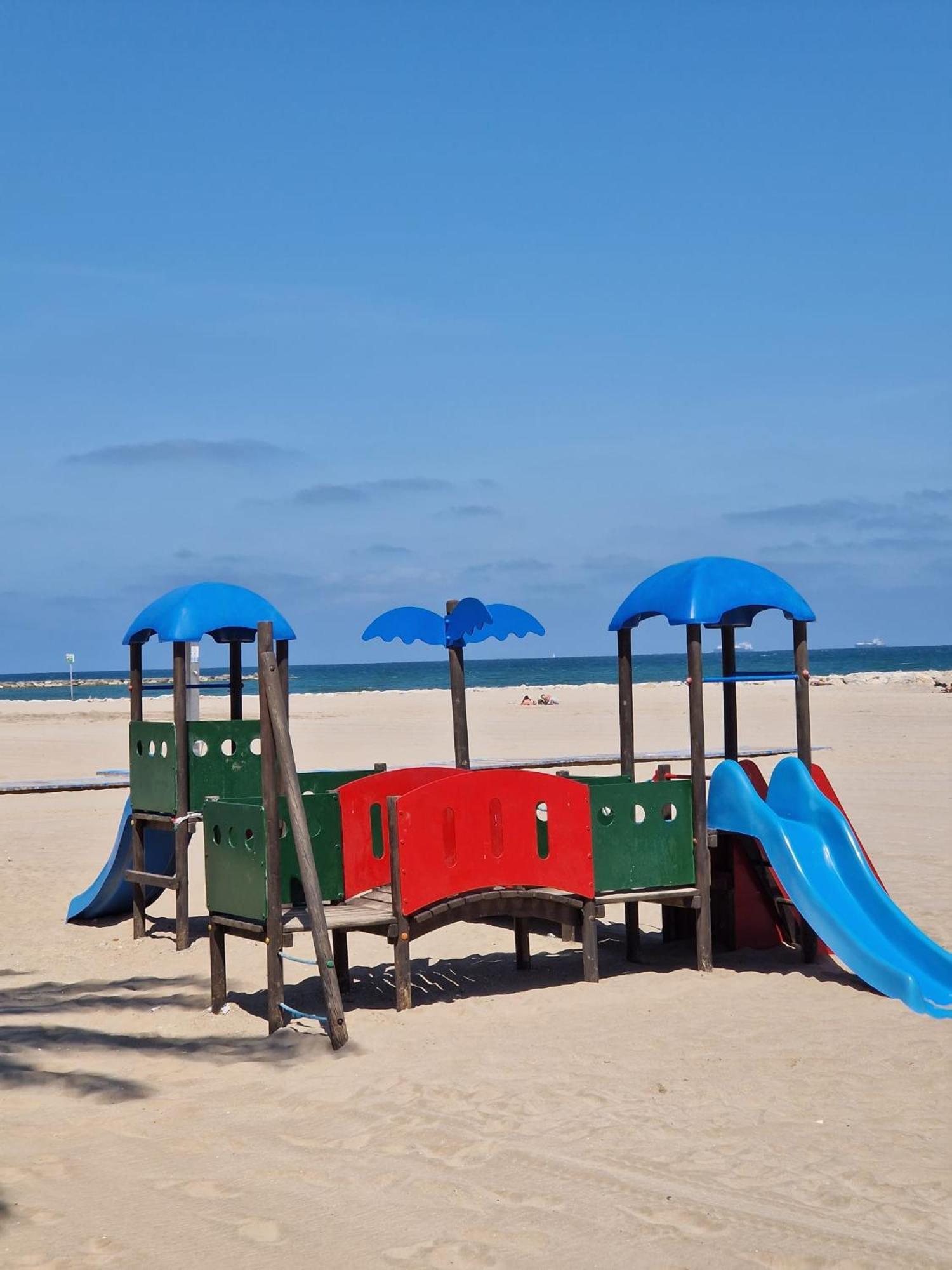 פובלה דה פארנאלס Apartamento Barbacoa, Piscina Y Playa מראה חיצוני תמונה