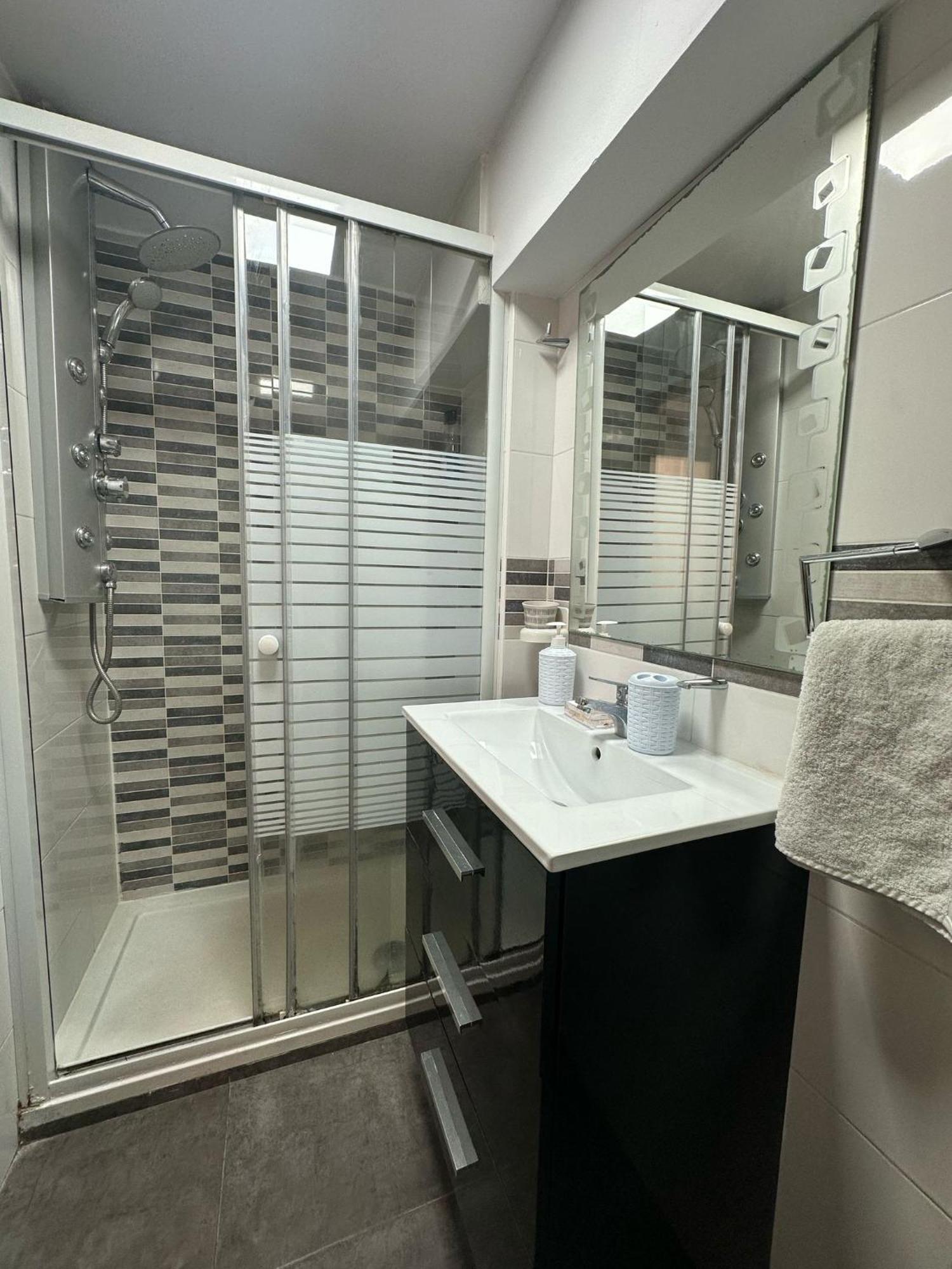 פובלה דה פארנאלס Apartamento Barbacoa, Piscina Y Playa מראה חיצוני תמונה