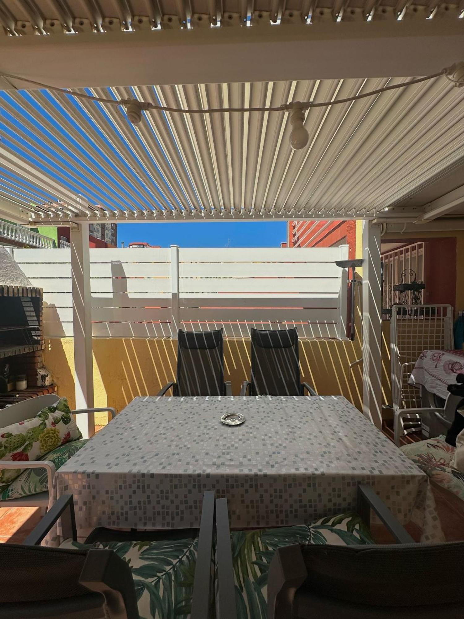 פובלה דה פארנאלס Apartamento Barbacoa, Piscina Y Playa מראה חיצוני תמונה